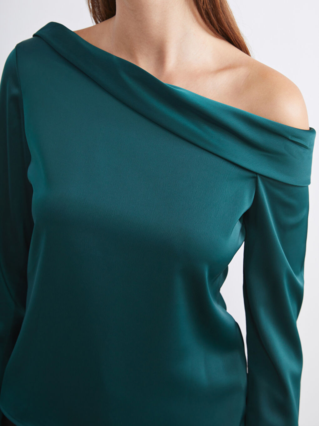 Petrol Kayık Yaka Saten Bluz-2