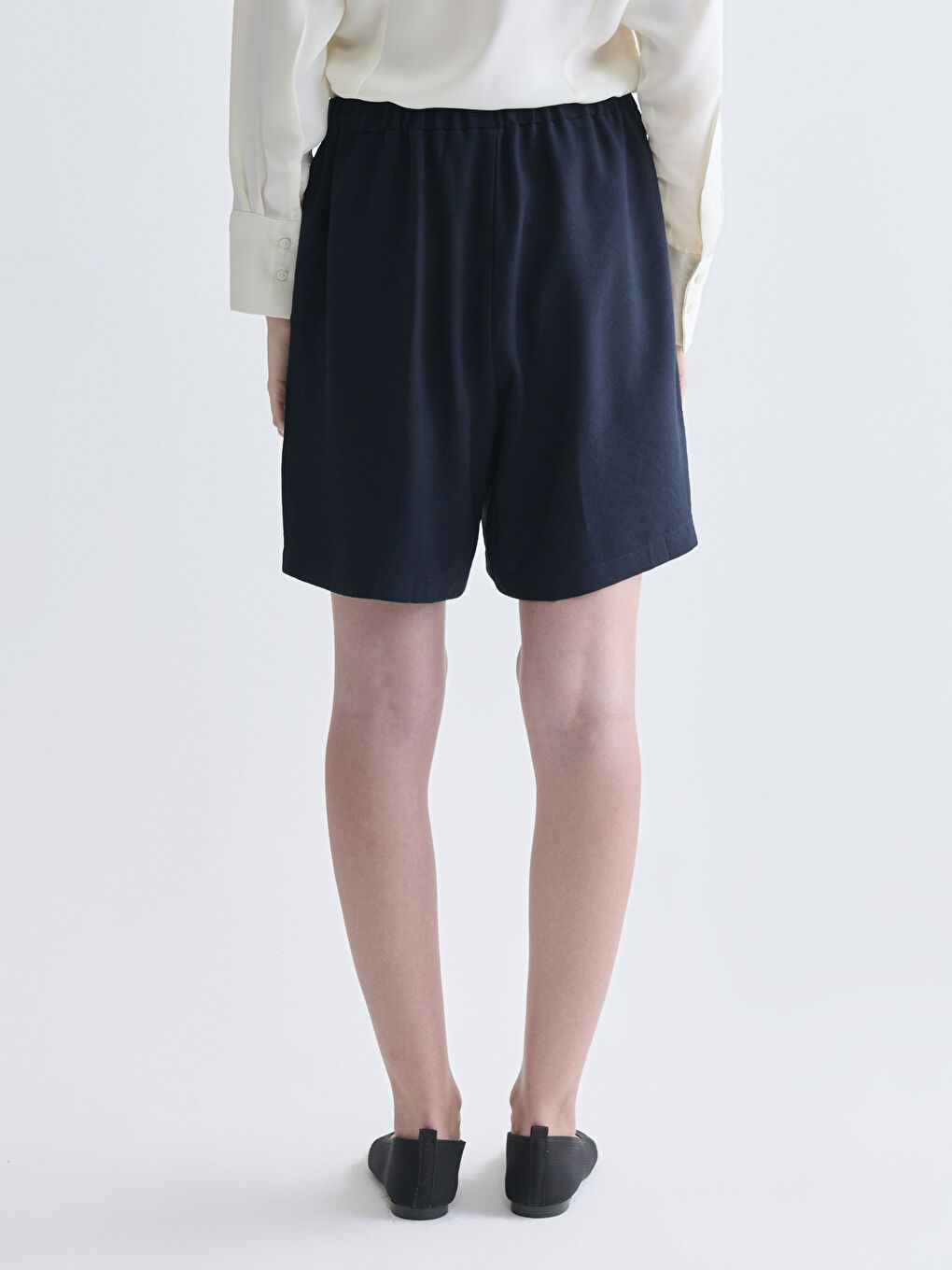 Lacivert Beli Lastikli Kadın Pileli Şort-3