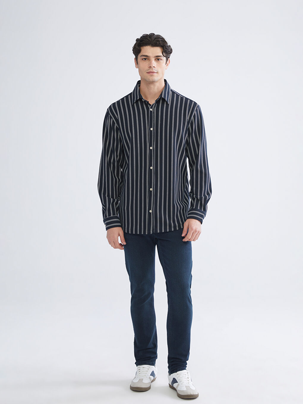 Lacivert Regular Fit Uzun Kollu Çizgili Erkek Gömlek-1