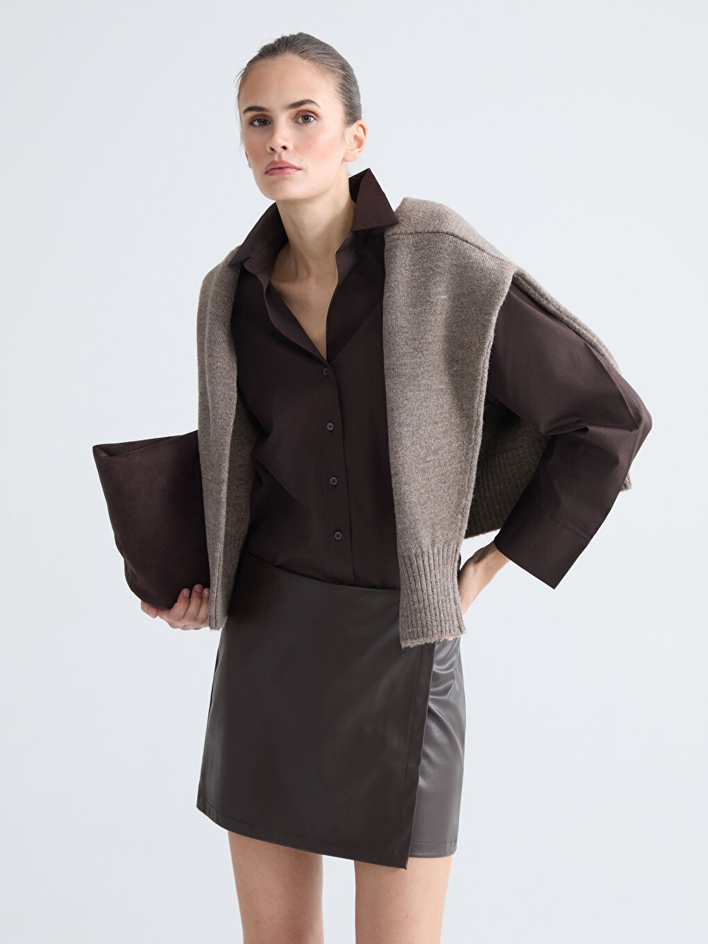 Kahverengi Poplin Kadın Gömlek-2