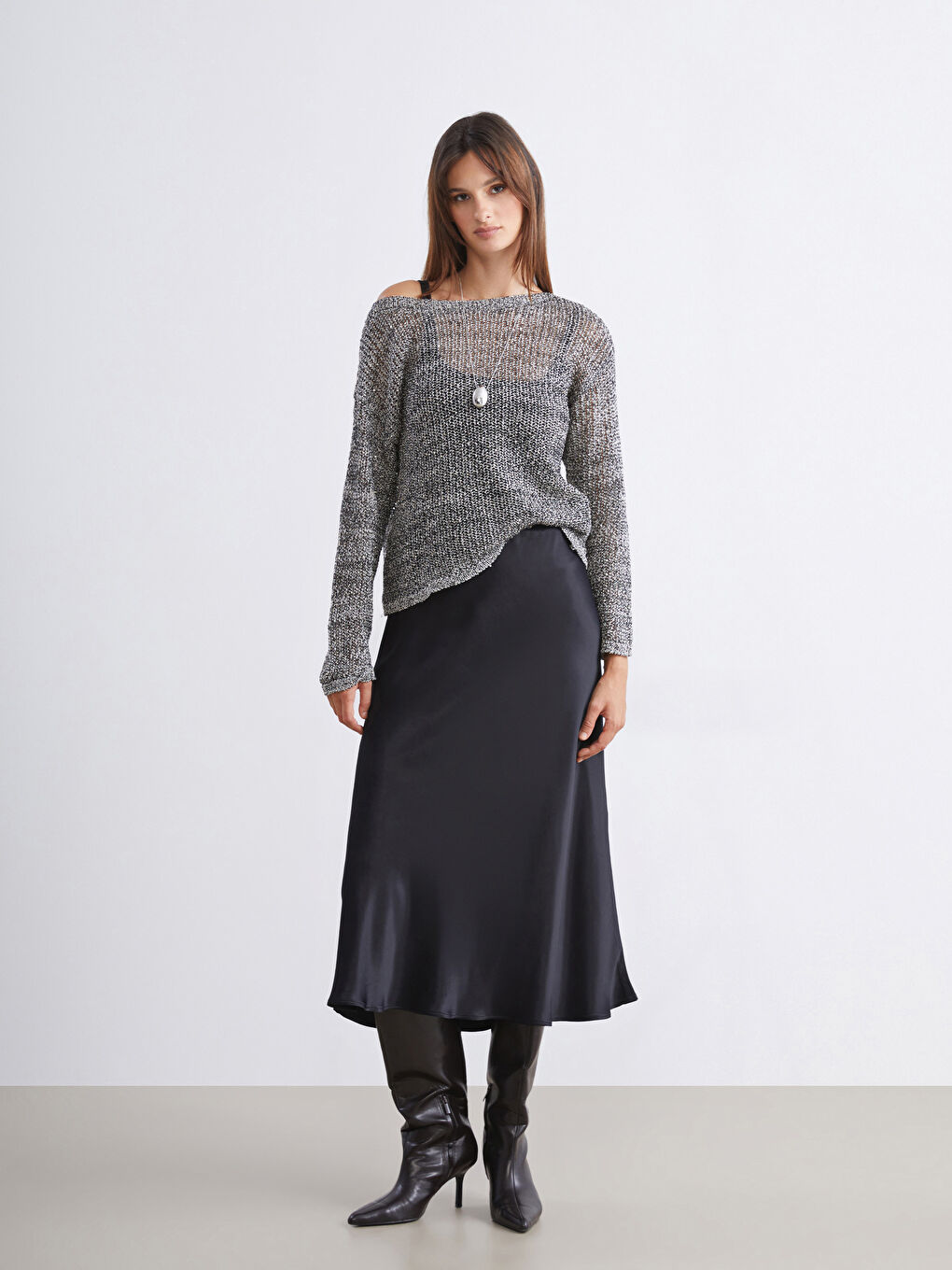 Gri Kayık Yaka Ajurlu Kadın Triko Kazak-1