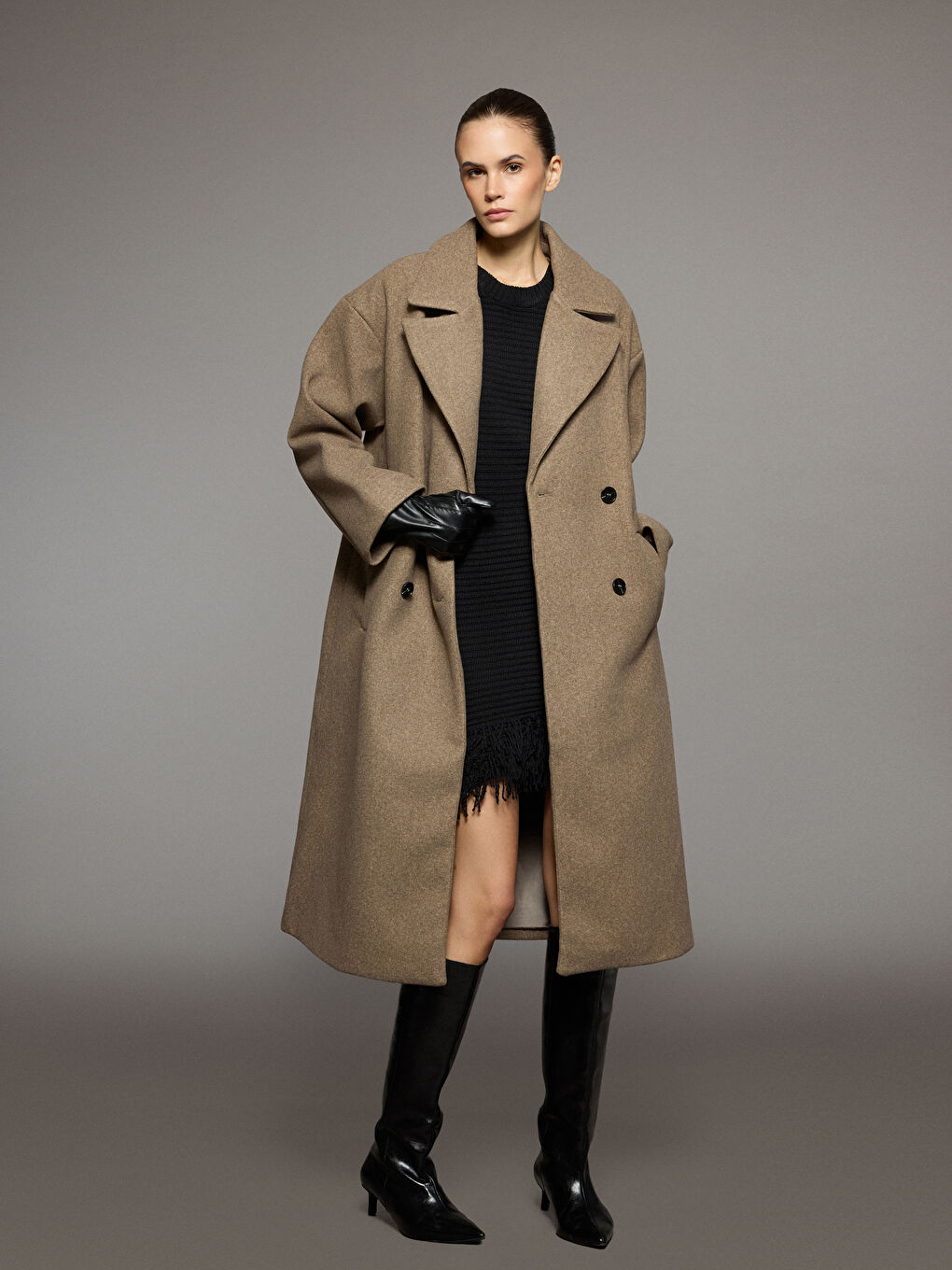 Siyah Bisiklet Yaka Mini Triko Elbise