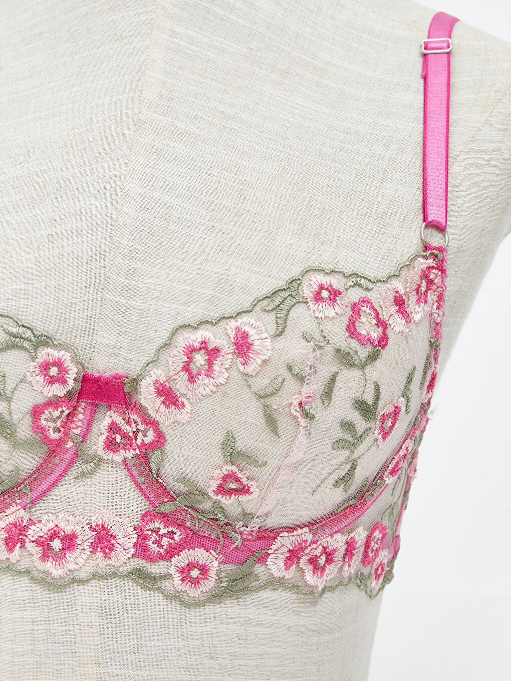 LCW DREAM Wired Padded Floral Fancy T-Shirt Bra -W5KT40Z8-UZT