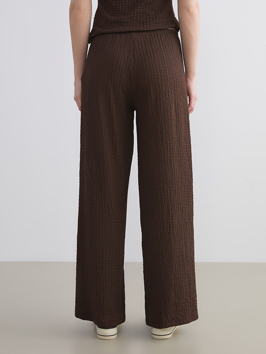 Elasticated Waist Textured Women's Trousers-3
