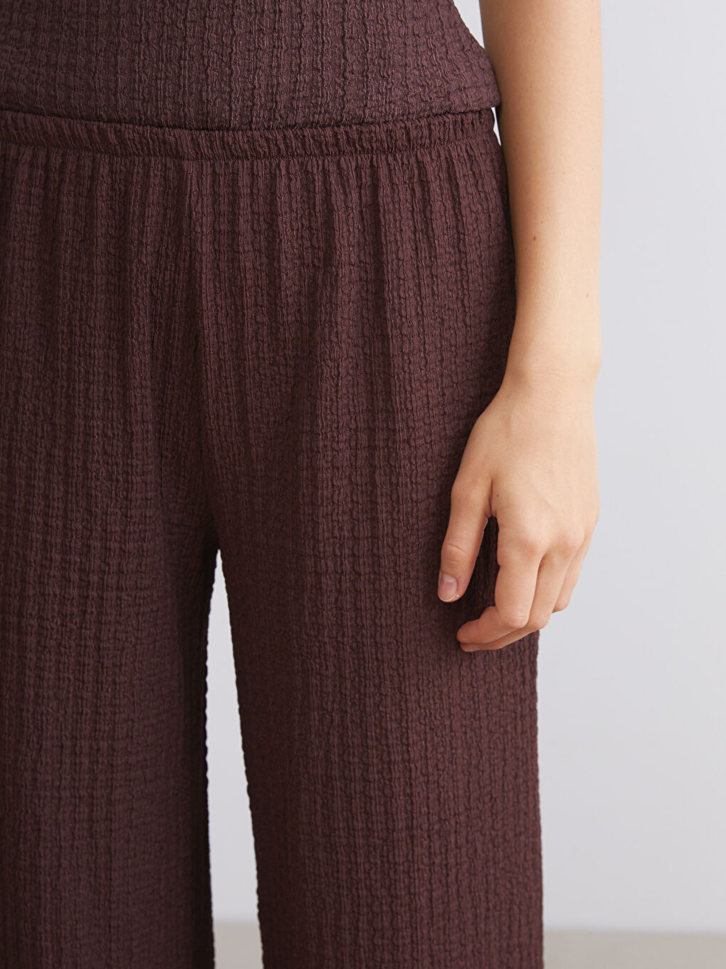 Elasticated Waist Textured Women's Trousers-4