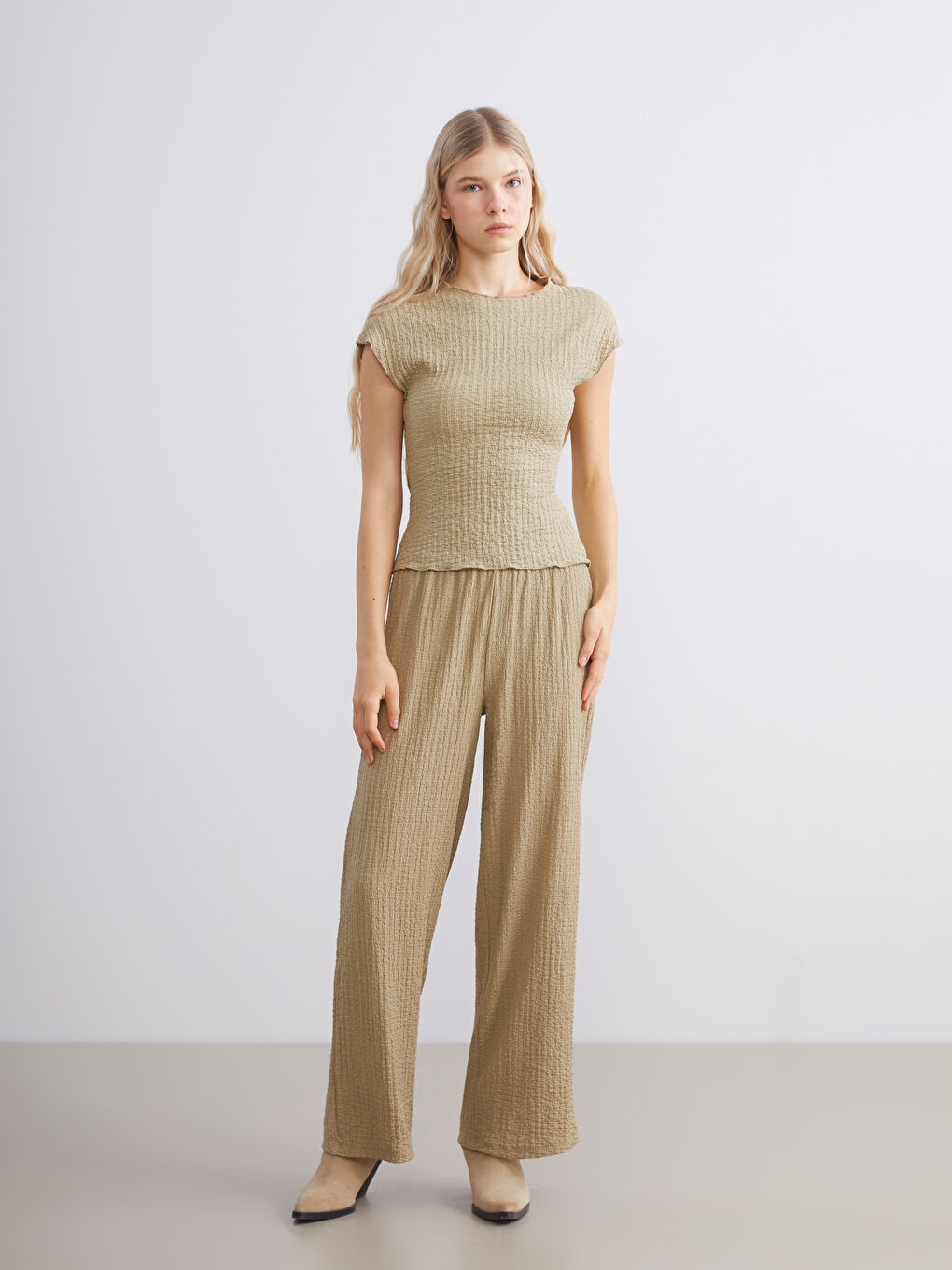 Haki Beli Lastikli Dokulu Kadın Pantolon