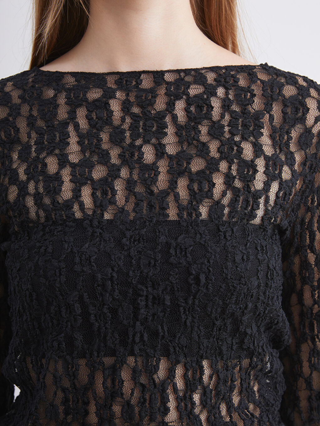 Siyah Kayık Yaka Dantelli Bluz-2