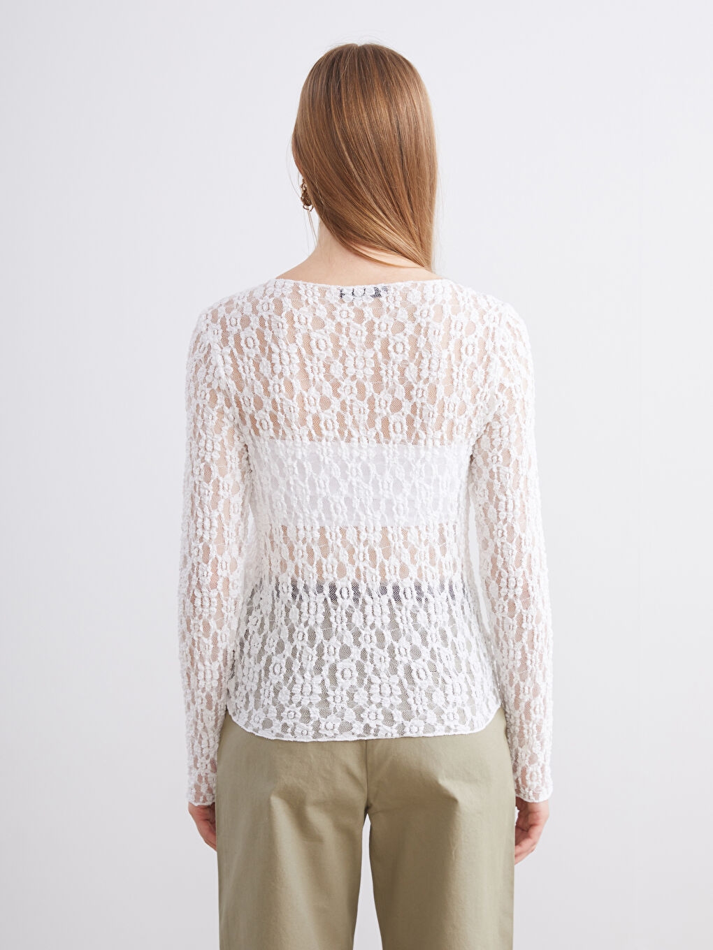 Ekru Kayık Yaka Dantelli Bluz-3