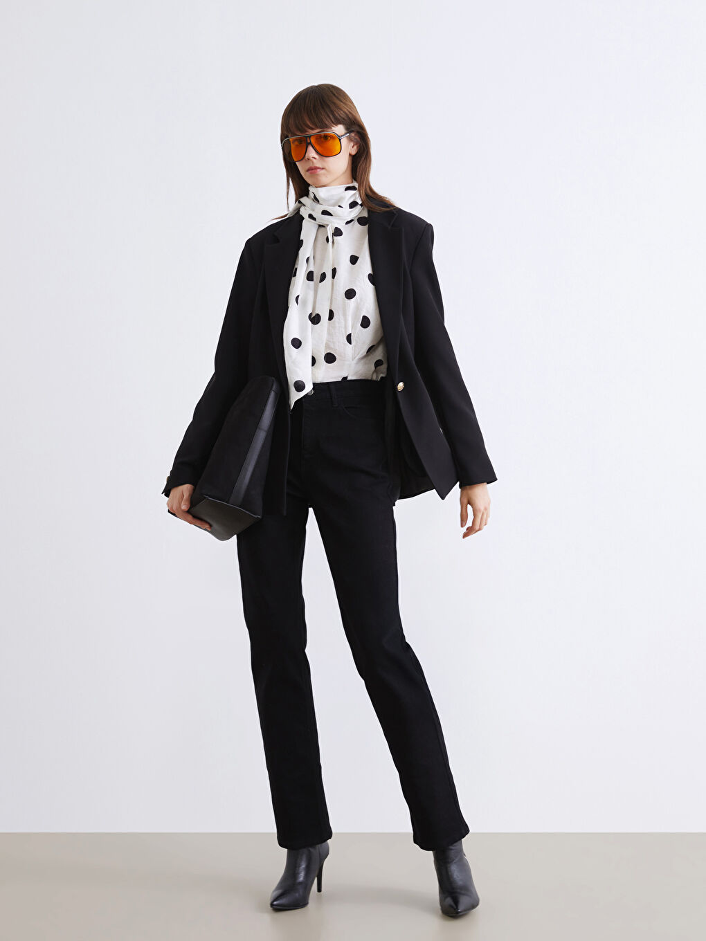 Siyah Straight Fit Kadın Jean Pantolon