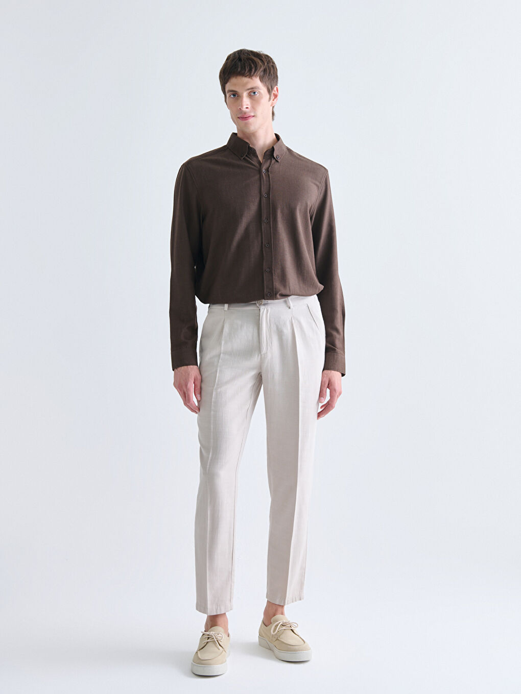 Kahverengi Regular Fit Uzun Kollu Armürlü Erkek Gömlek-1