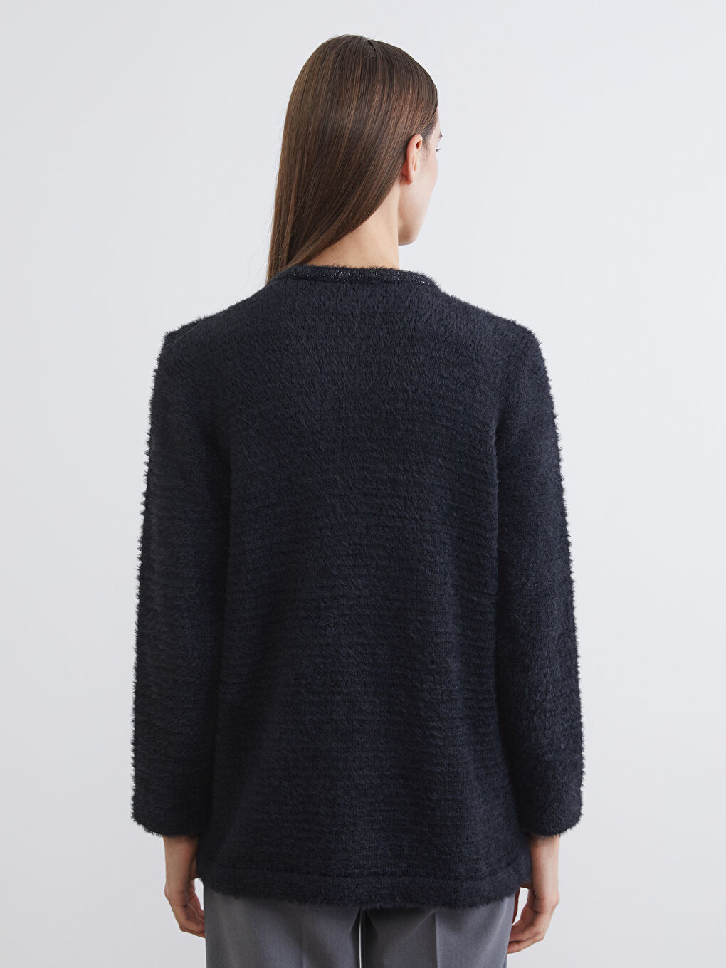 Siyah Bisiklet Yaka Kadın Triko Hırka-3