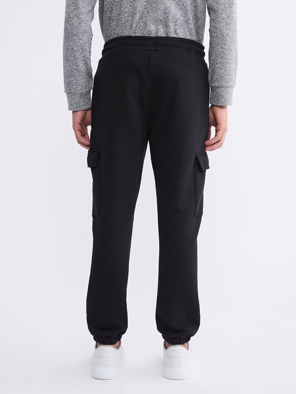 Siyah Standart Kalıp Erkek Jogger Eşofman Altı-3