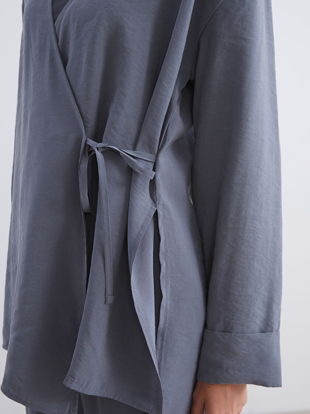 Gri Kruvaze Yaka Kadın Kimono-5