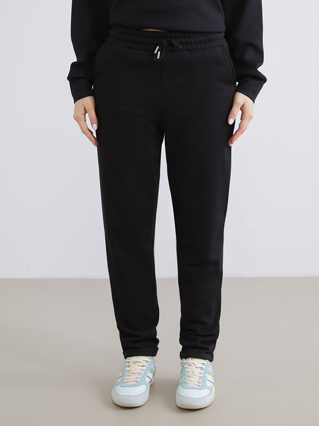 Siyah Beli Lastikli Kadın Kalın Eşofman Altı-1