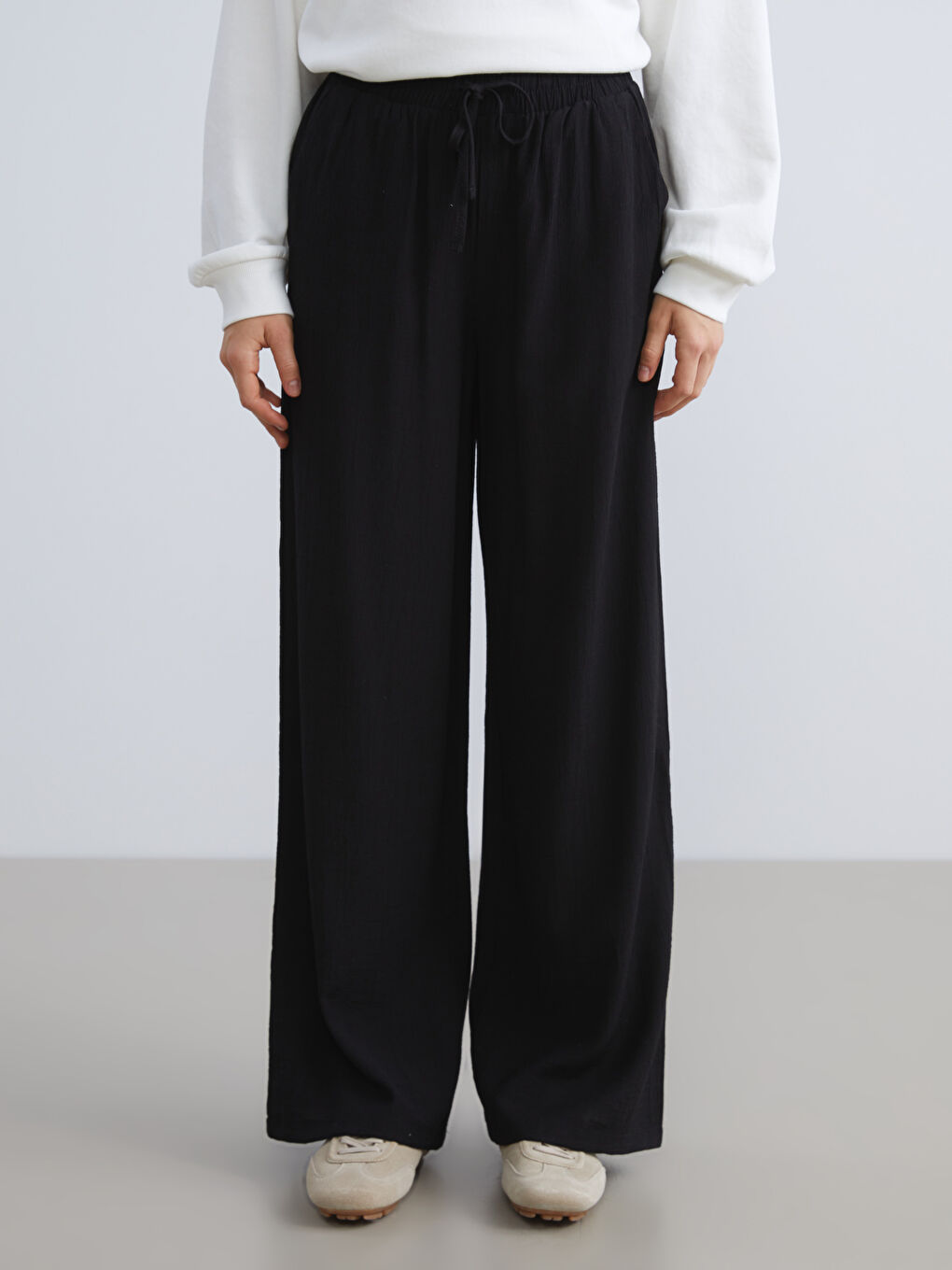 Elasticated Waist Textured Wide Leg Women's Trousers-1