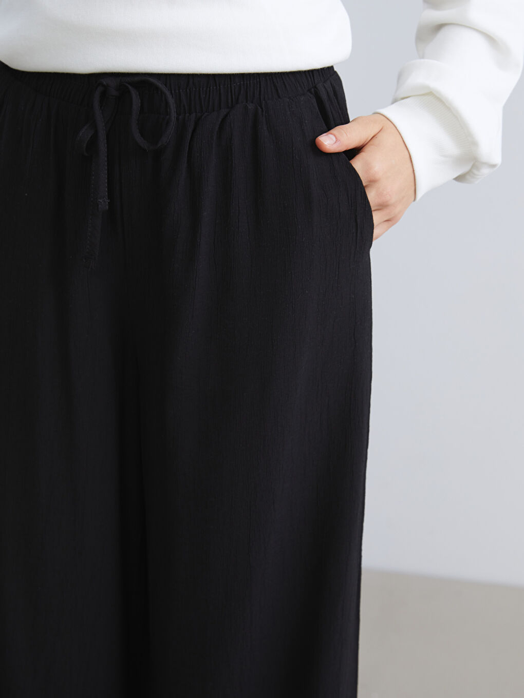 Elasticated Waist Textured Wide Leg Women's Trousers-2