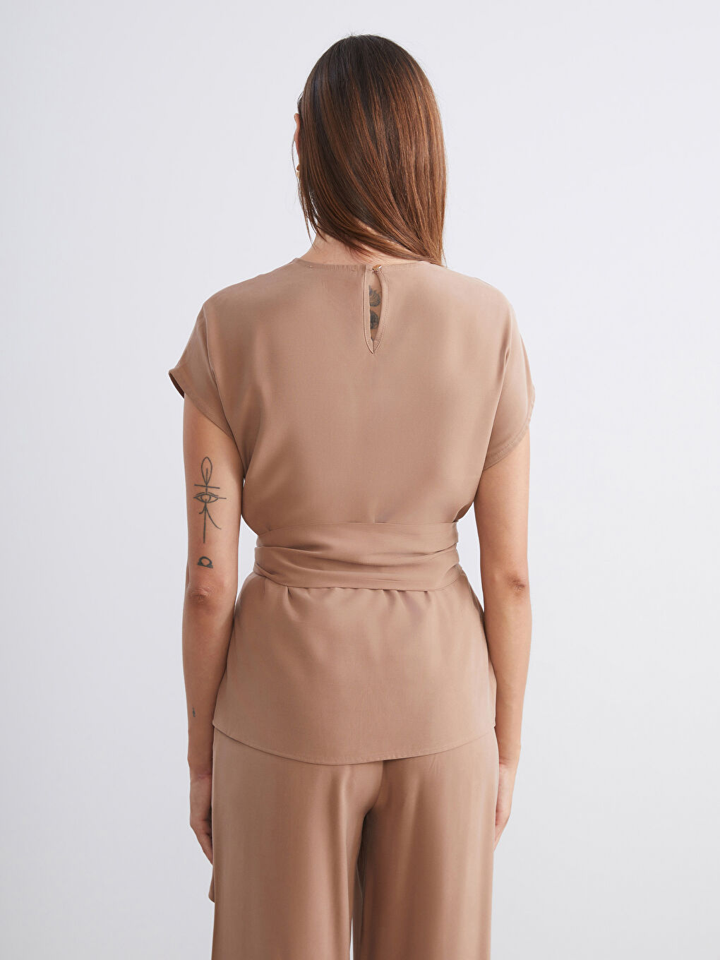 Kahverengi Bisiklet Yaka Kuşaklı Bluz-3