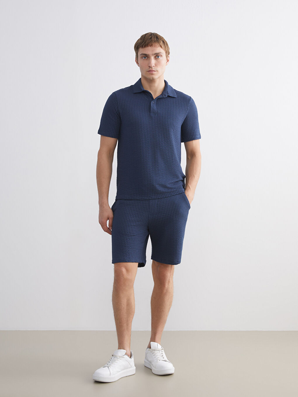 Lacivert Standart Kalıp Erkek Şort-1