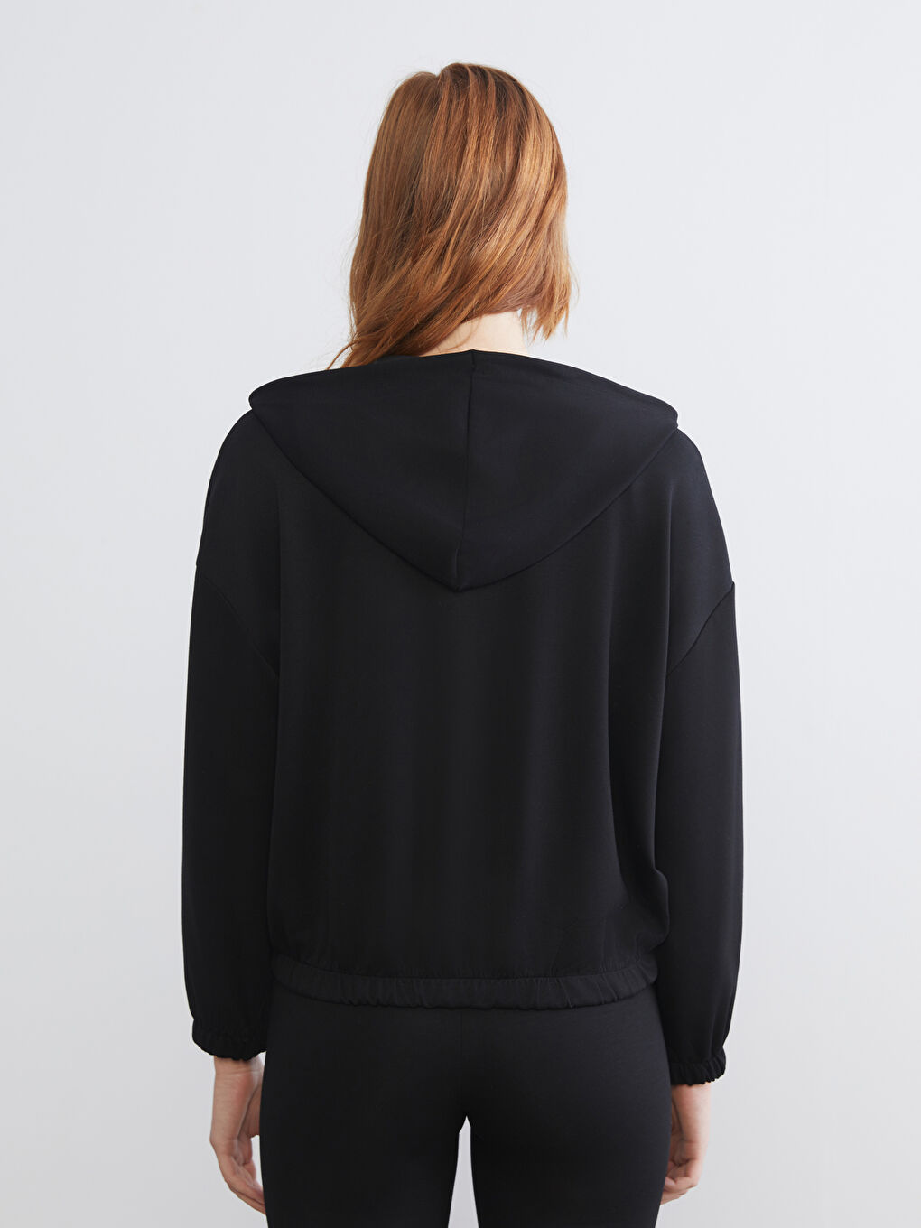 Siyah Kapüşonlu Oversize Kadın Fermuarlı Sweatshirt-3