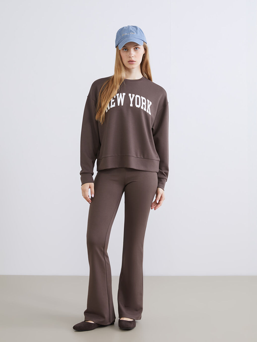 Kahverengi Brooklyn Baskılı Oversize Kadın Sweatshirt-1