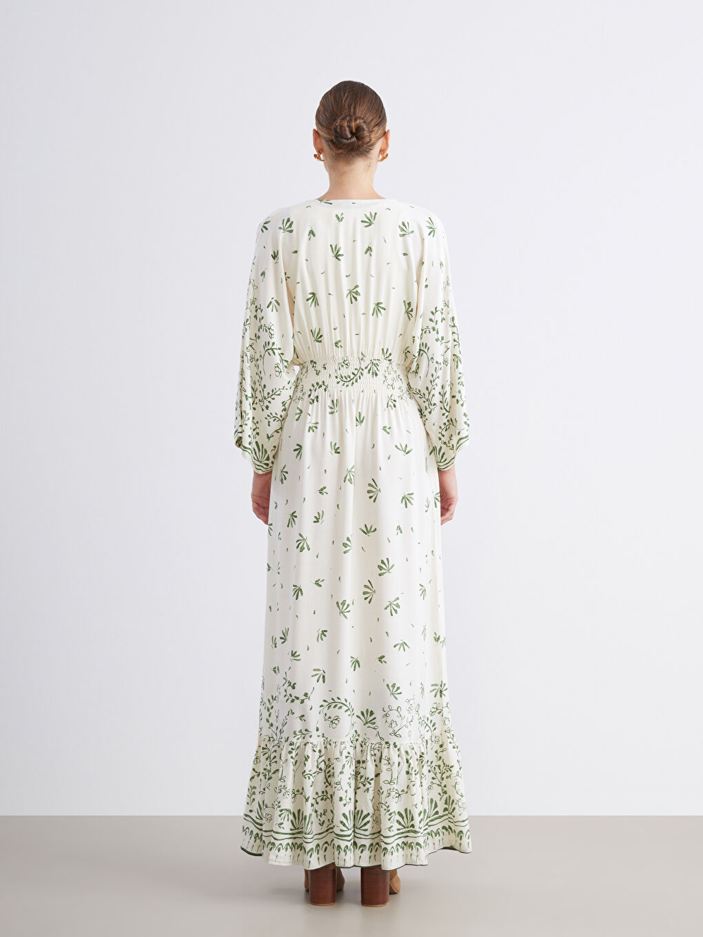 Mavi Kruvaze Yaka Çiçekli Büzgülü Elbise-3