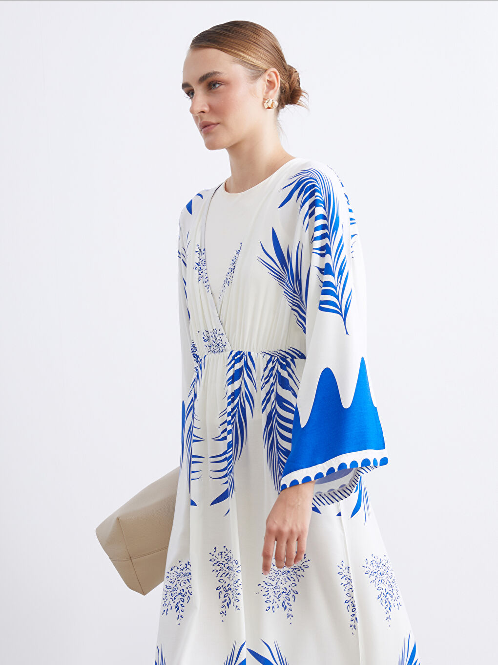 Mavi Kruvaze Yaka Desenli Elbise-1