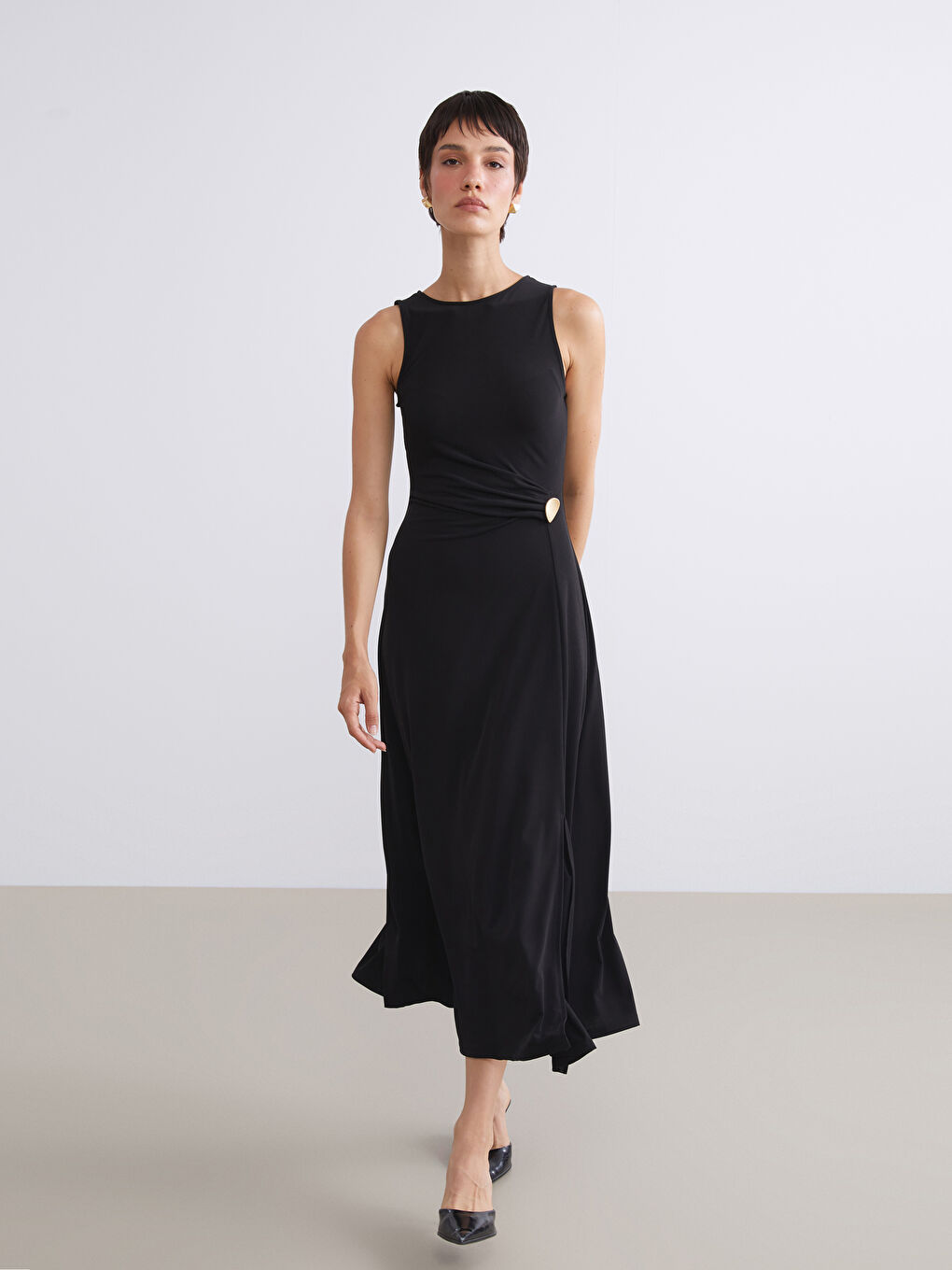 Siyah Bisiklet Yaka Büzgülü Elbise