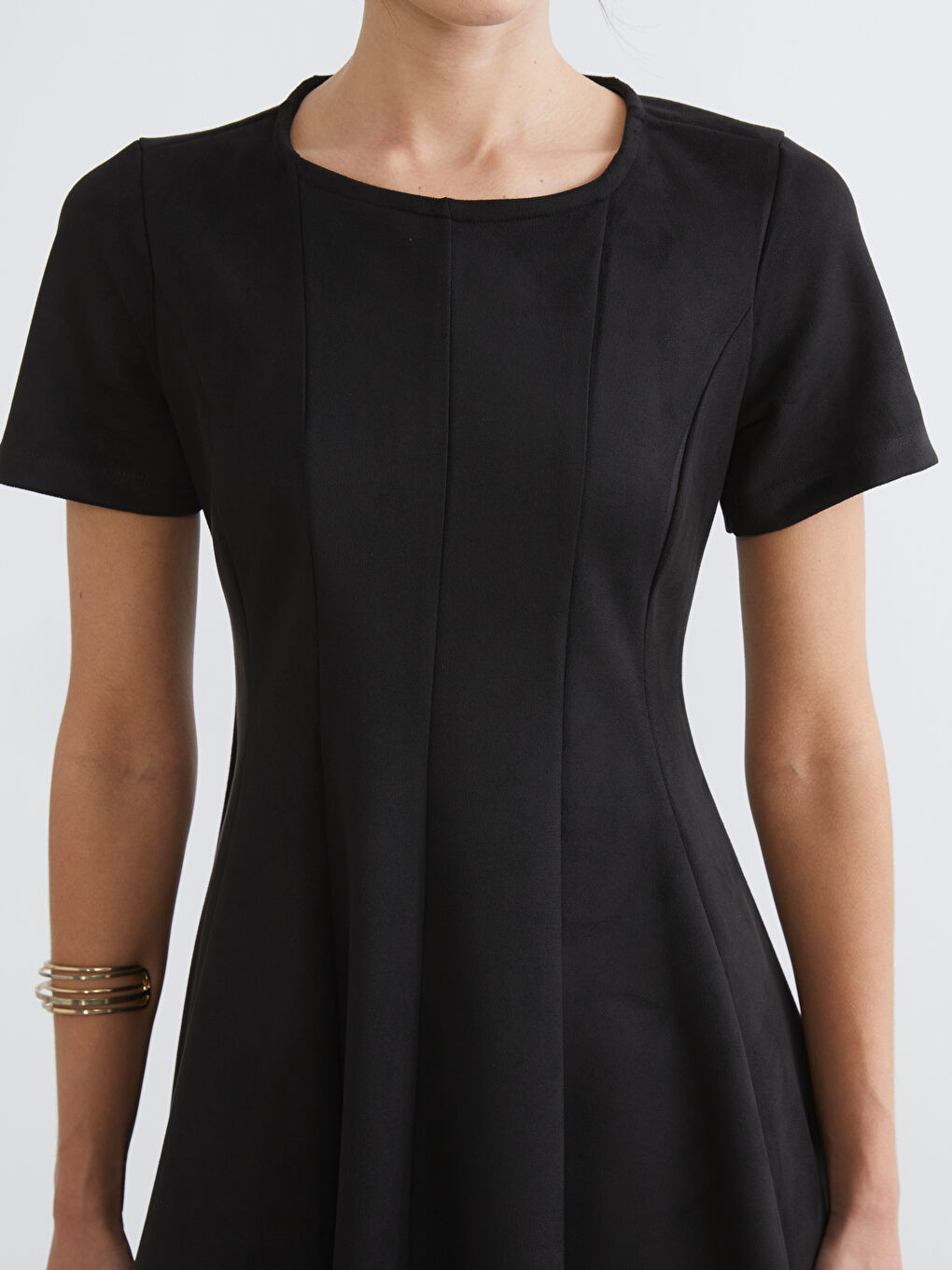 Siyah Bisiklet Yaka Süet Mini Elbise-2