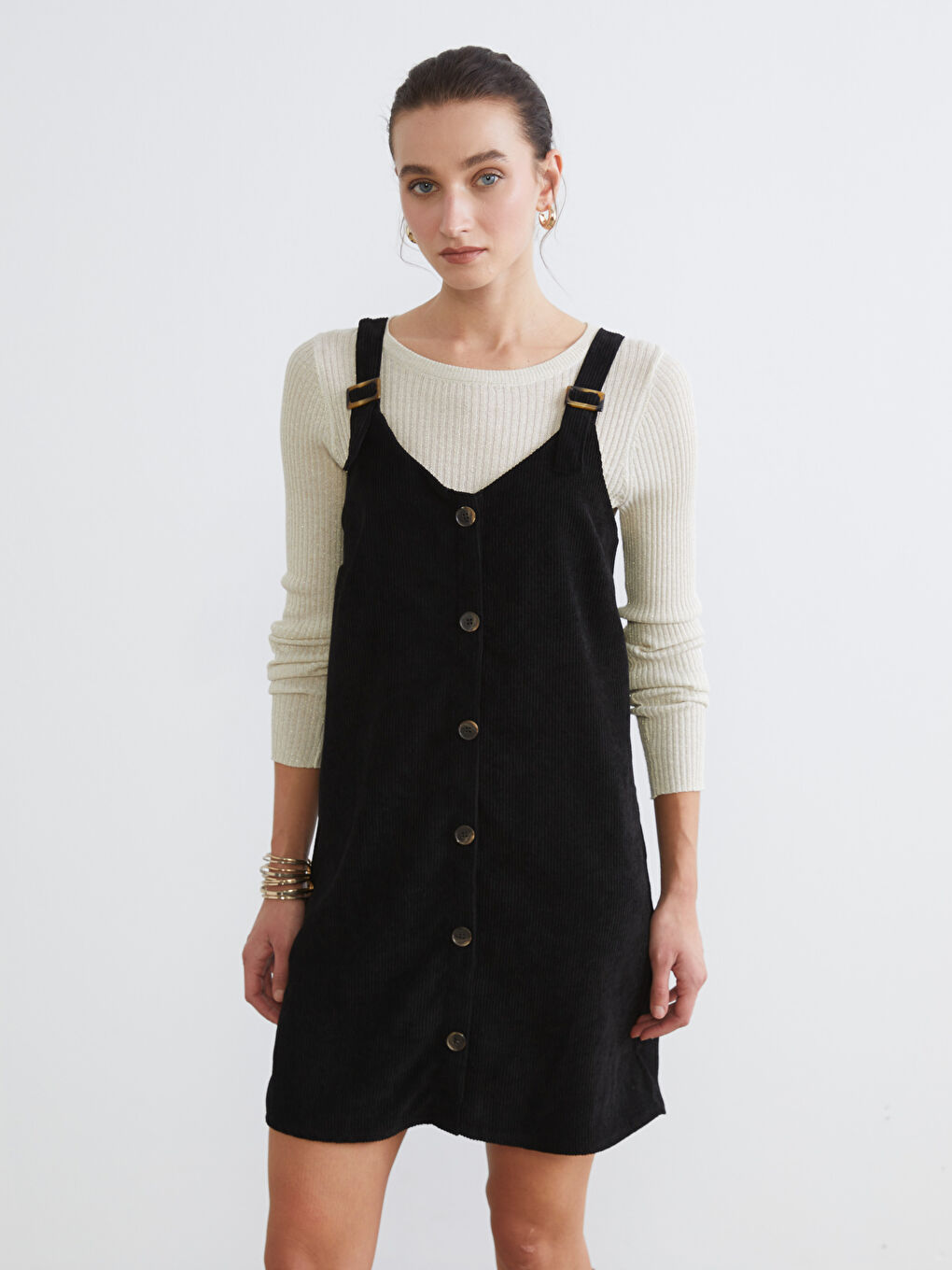 Siyah V Yaka Kadife Elbise-1