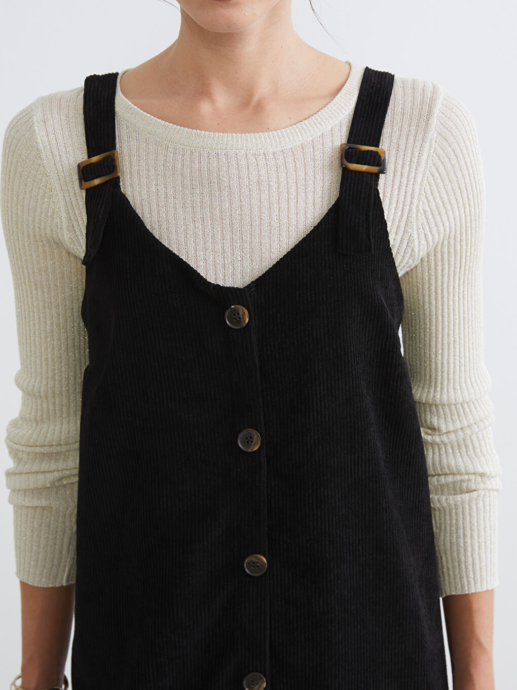 Siyah V Yaka Kadife Elbise-2