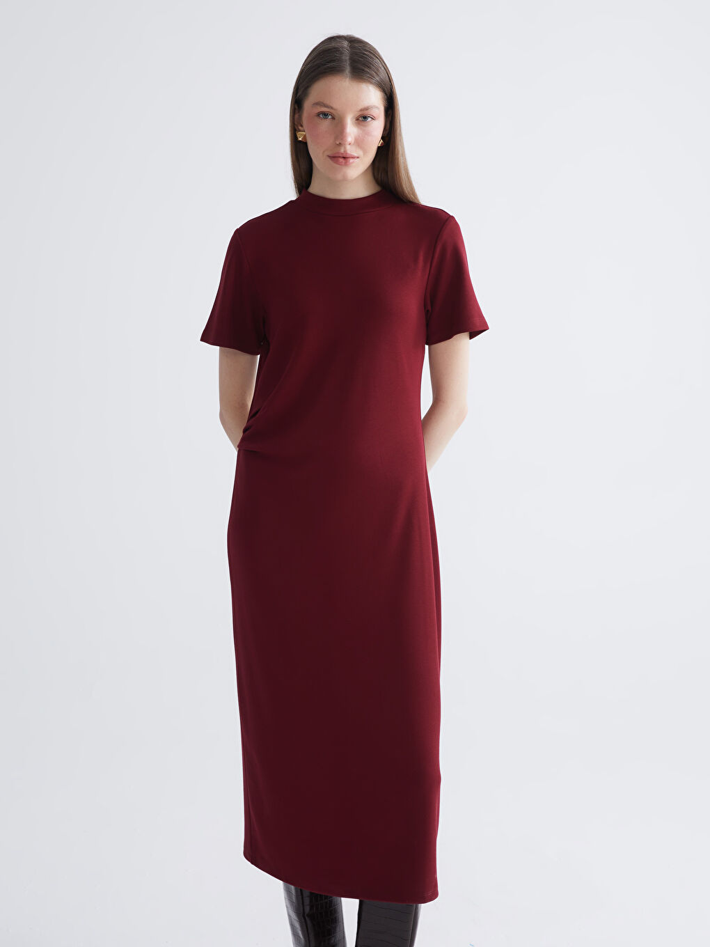 Bordo Dik Yaka Büzgülü Elbise-1