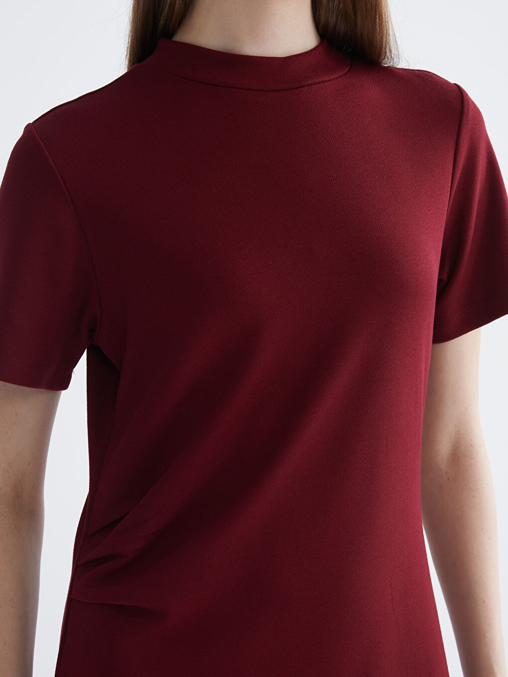 Bordo Dik Yaka Büzgülü Elbise-2