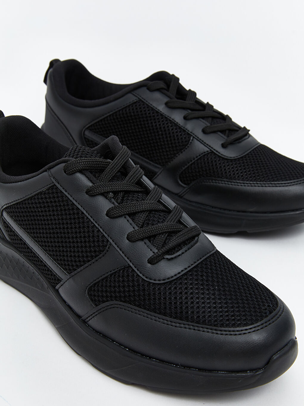 Siyah Bağcıklı Erkek Spor Ayakkabı-2