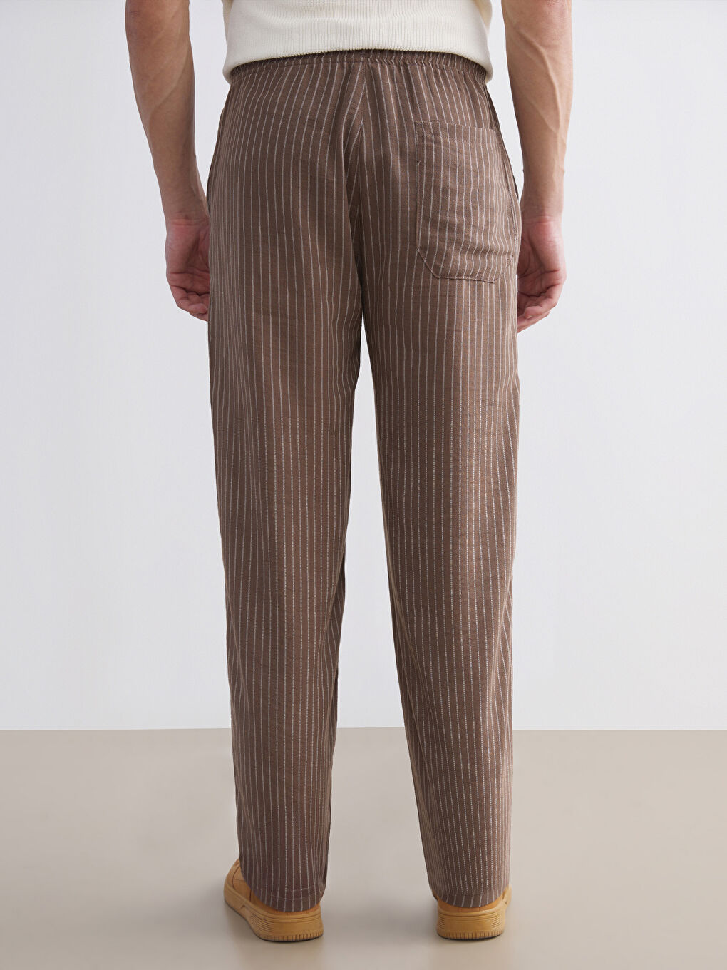 Kahverengi Rahat Kalıp Erkek Pantolon-3