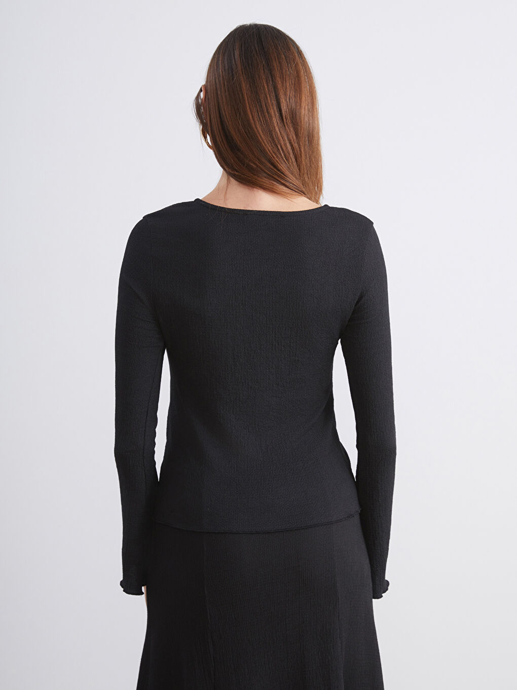 Siyah V Yaka Dokulu Kadın Hırka-3