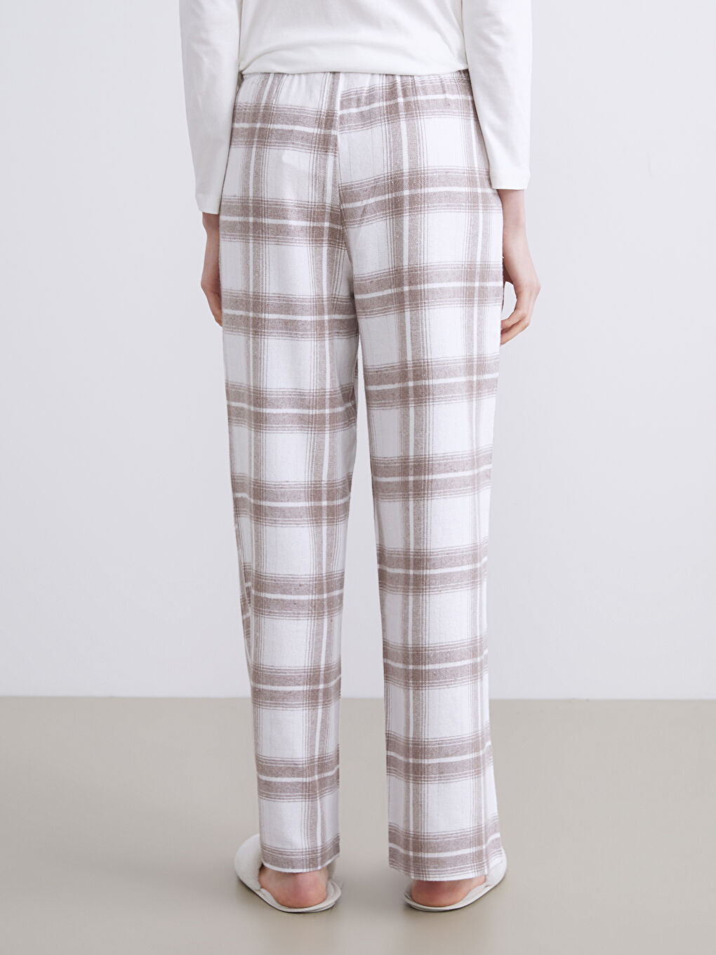 Elasticated Waist Plaid Women's Pyjama Bottoms-3