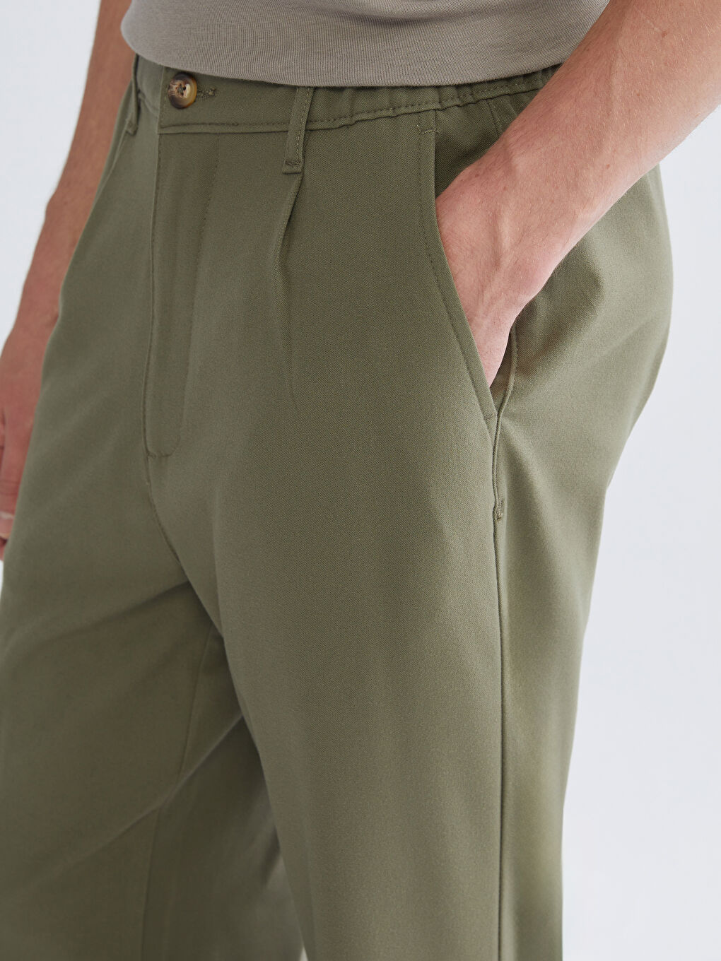 Relaxed Fit Men's Trousers-4