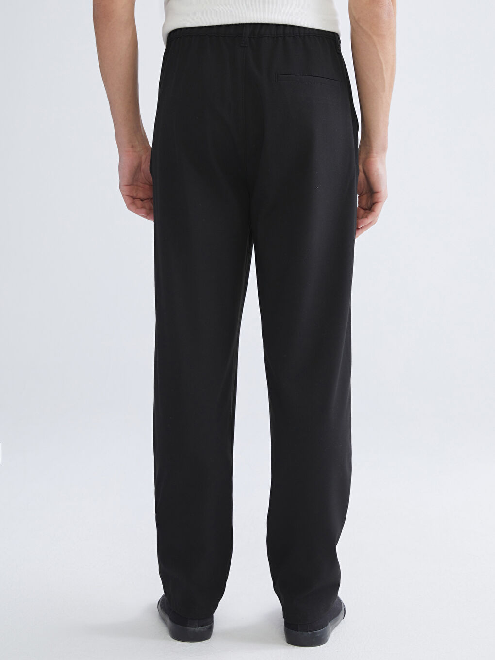 Relaxed Fit Men's Trousers-6