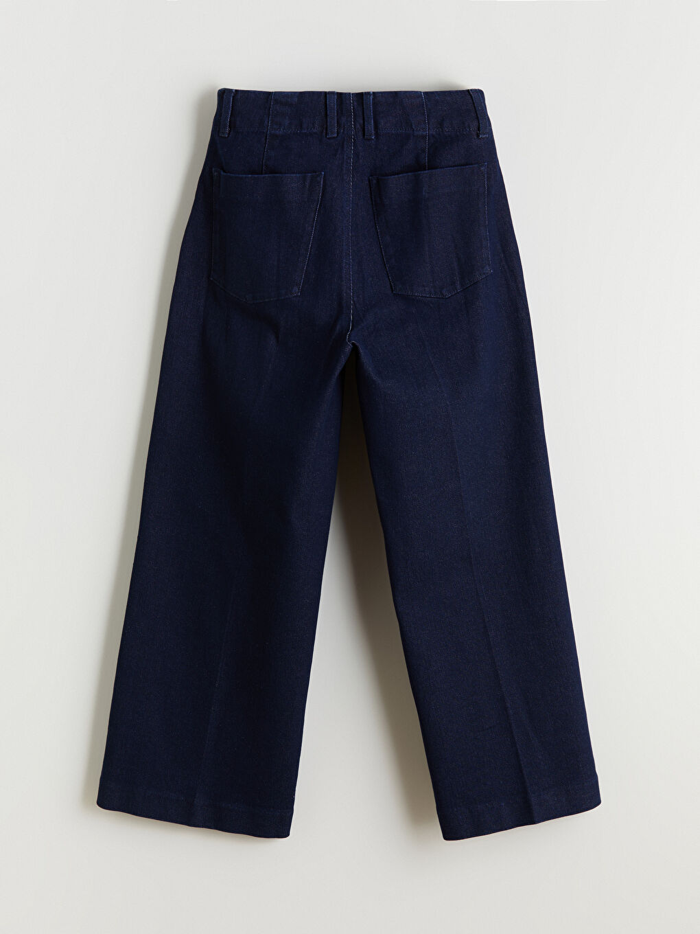 ფართოფეხა ჯინსი ქალებისთვის-5