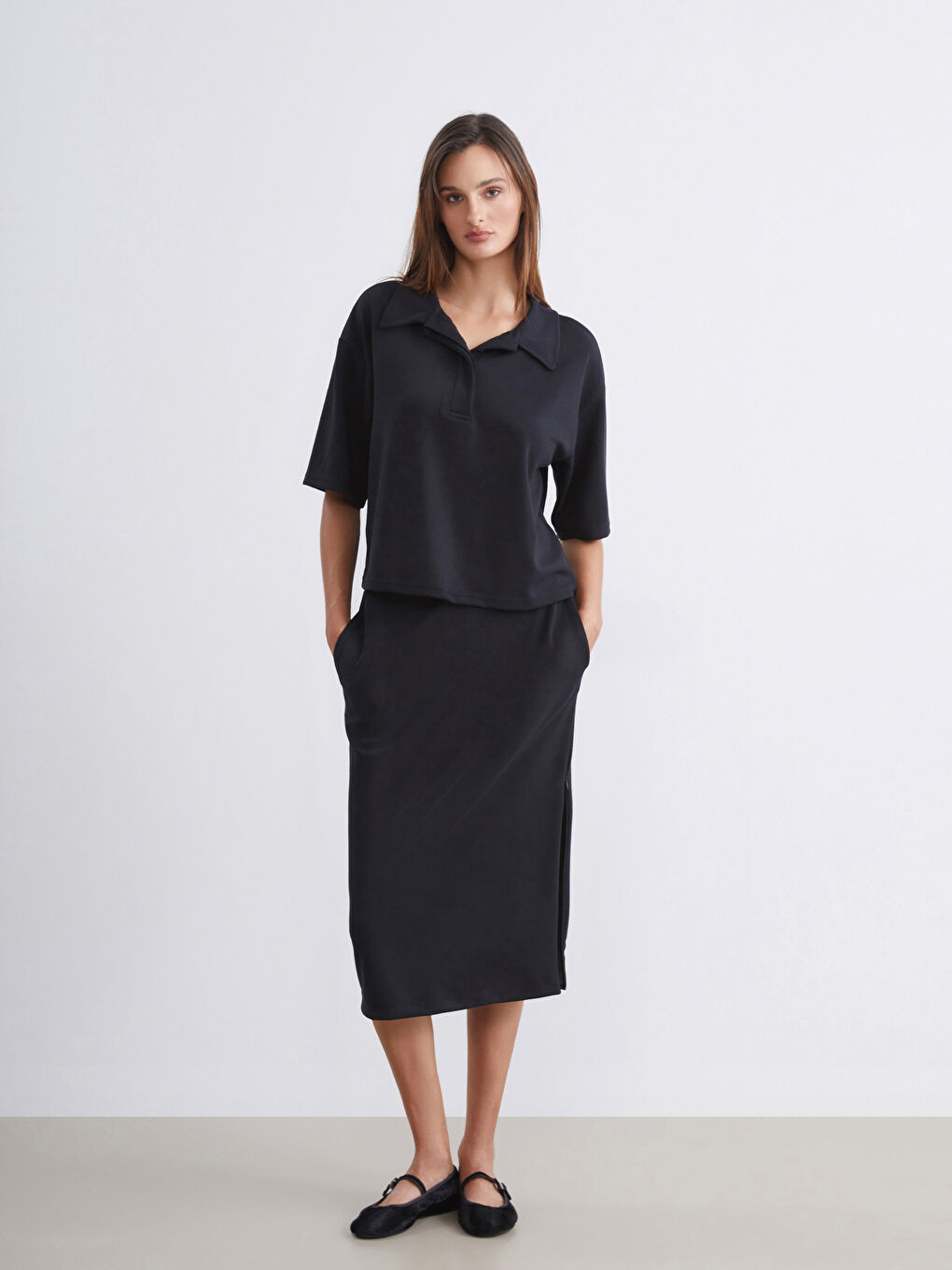 Siyah Polo Yaka Kadın Tişört-1