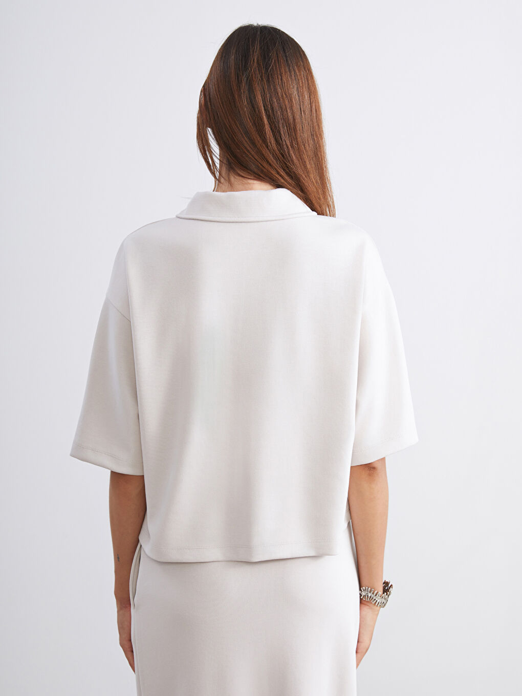 Ekru Polo Yaka Kadın Tişört-3