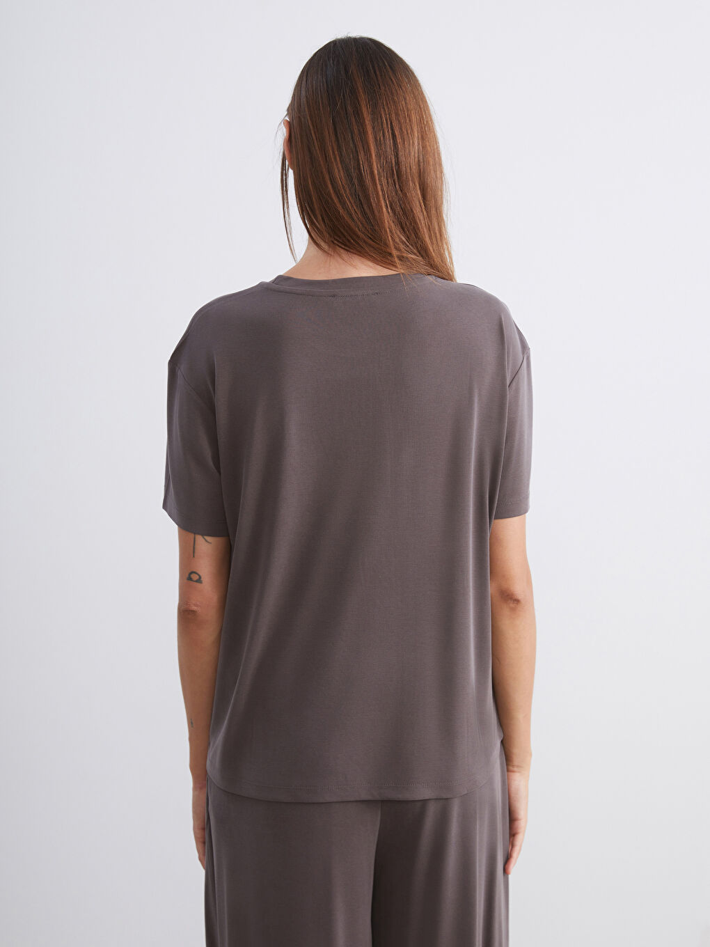 Kahverengi Modal Karışımlı Oversize Kadın Tişört-3