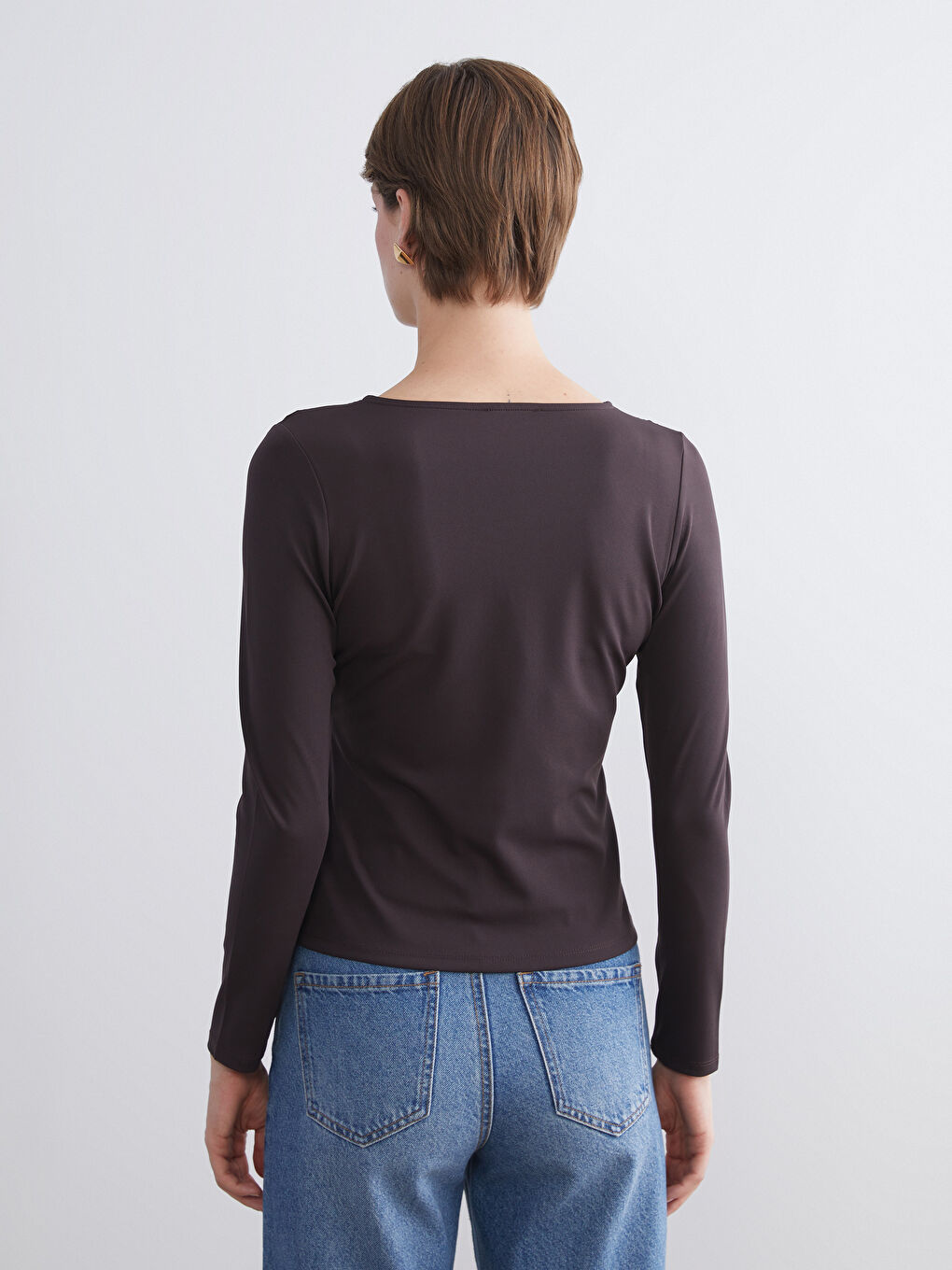 V-Neck Gathered Blouse-3
