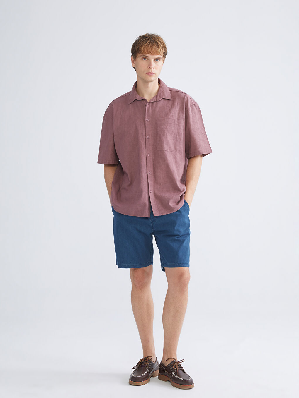 Pembe Rahat Kalıp Kısa Kollu Keten Görünümlü Erkek Gömlek-1