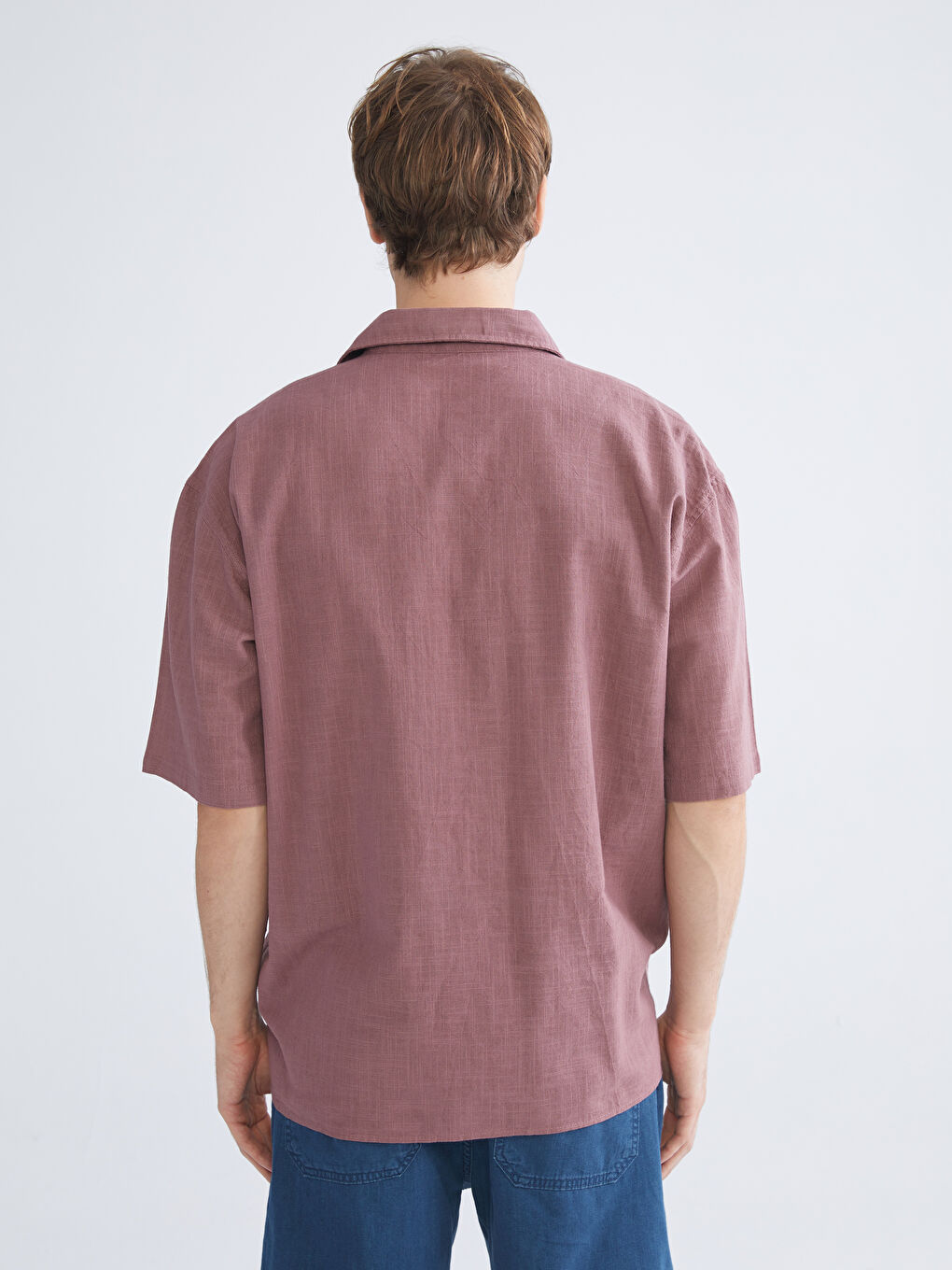 Pembe Rahat Kalıp Kısa Kollu Keten Görünümlü Erkek Gömlek-3