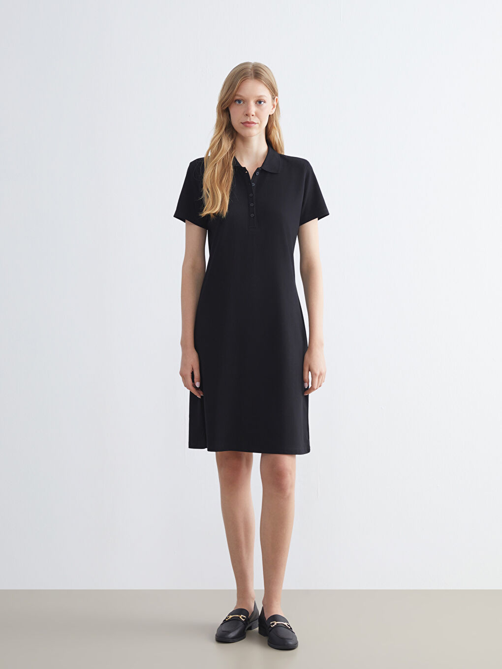 Siyah Polo Yaka A Kesim Elbise-1
