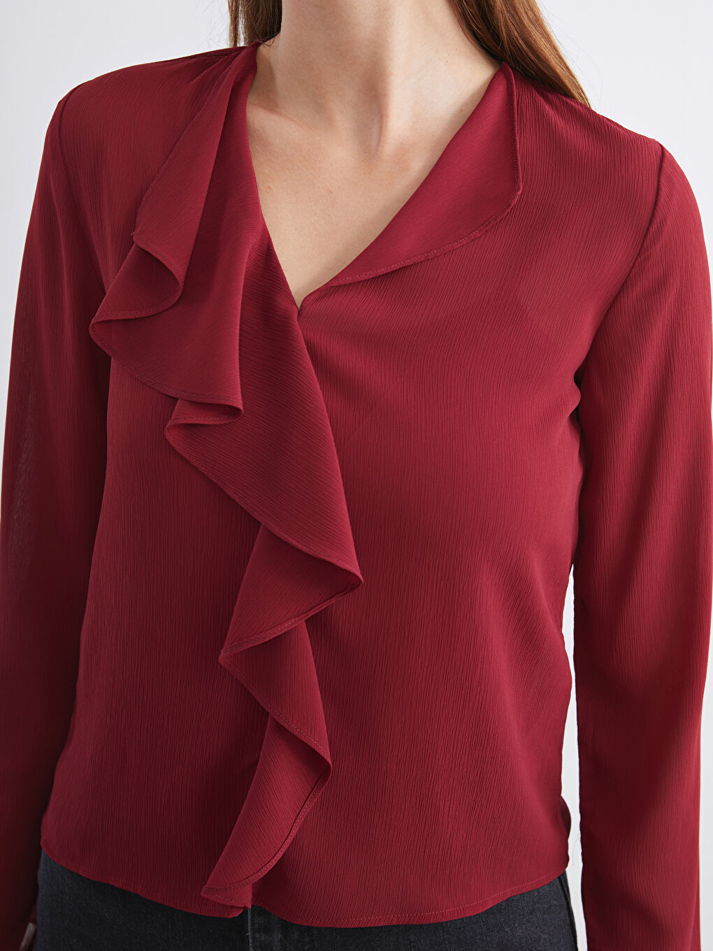 Bordo Kaçık Yaka Fırfırlı Bluz-2