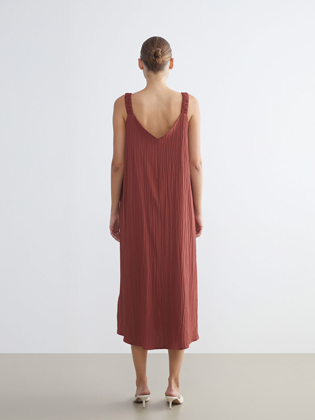 Turuncu V Yaka Dokulu Elbise-3