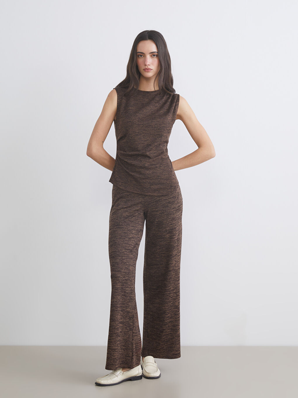 Crew Neck Gathered Blouse-1
