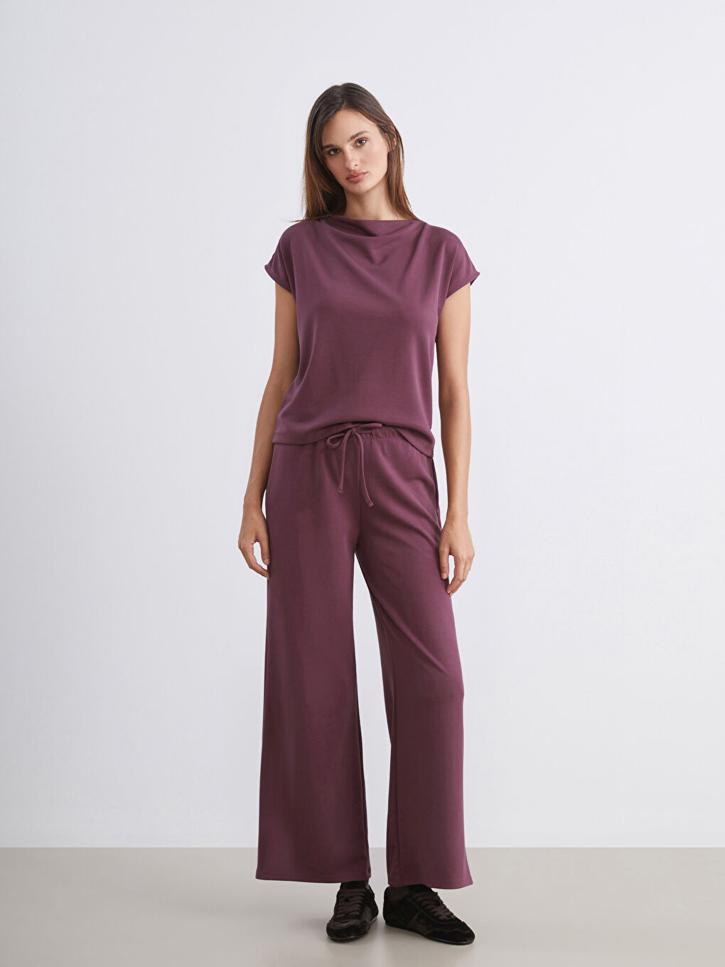 Bordo Dökümlü Yaka Bluz-1